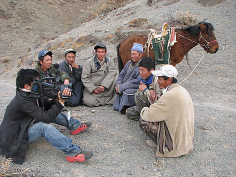 Filming in the Land of Snow Leopard
© D.Tseveenravdan / WWF Mongolia Filming in the Land of Snow Leopard rel=